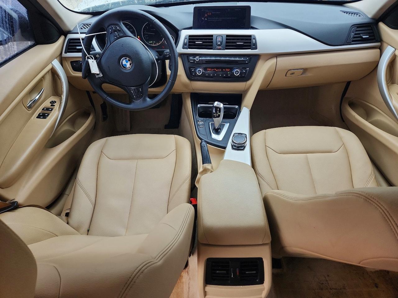 2015 BMW 320 I xDrive - zdjęcie 8