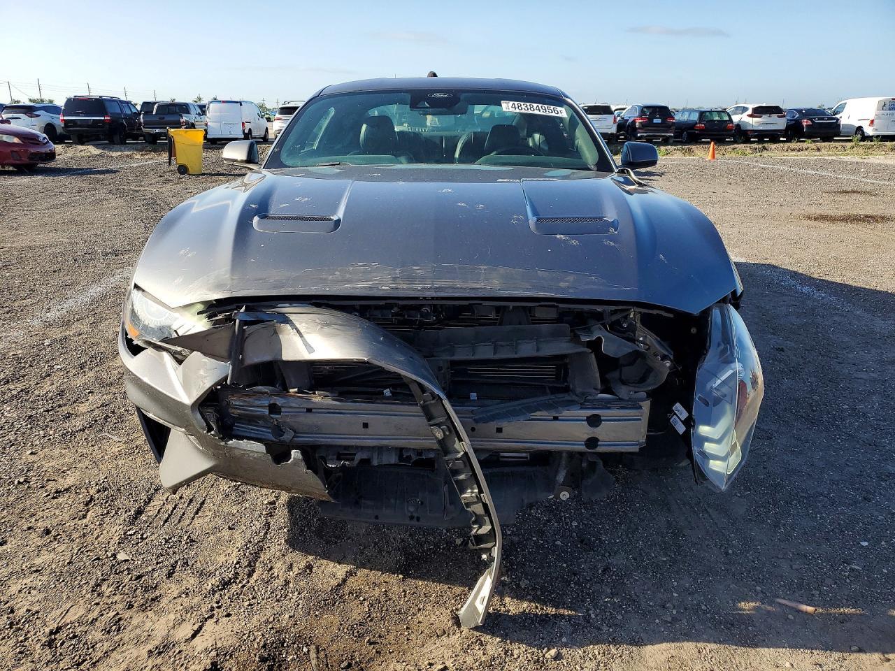 2021 Ford Mustang - zdjęcie 5