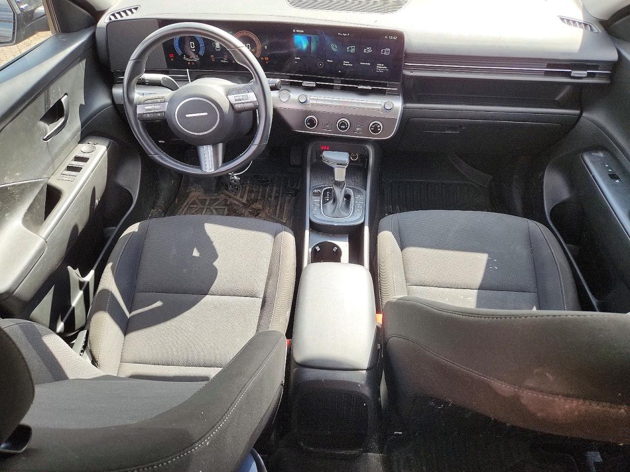 2024 Hyundai Kona Sel - zdjęcie 8