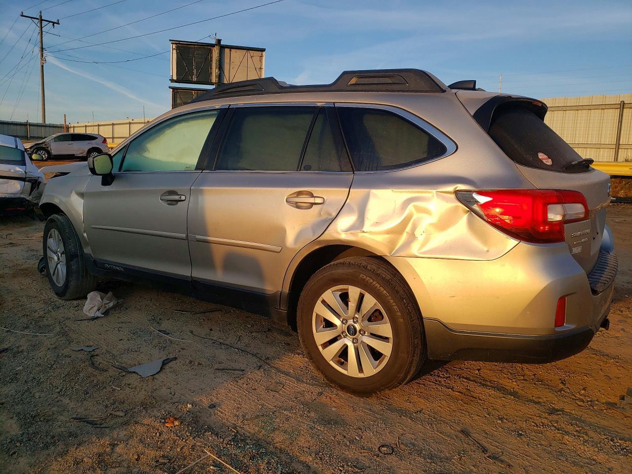 2017 Subaru Outback 2.5I Premium - zdjęcie 2