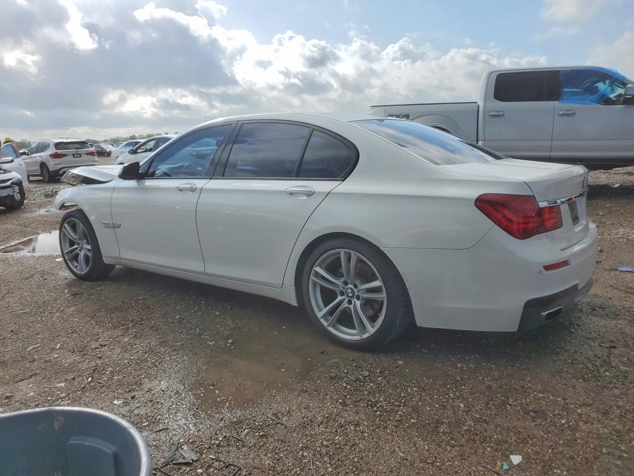 2014 BMW 740 I - zdjęcie 2