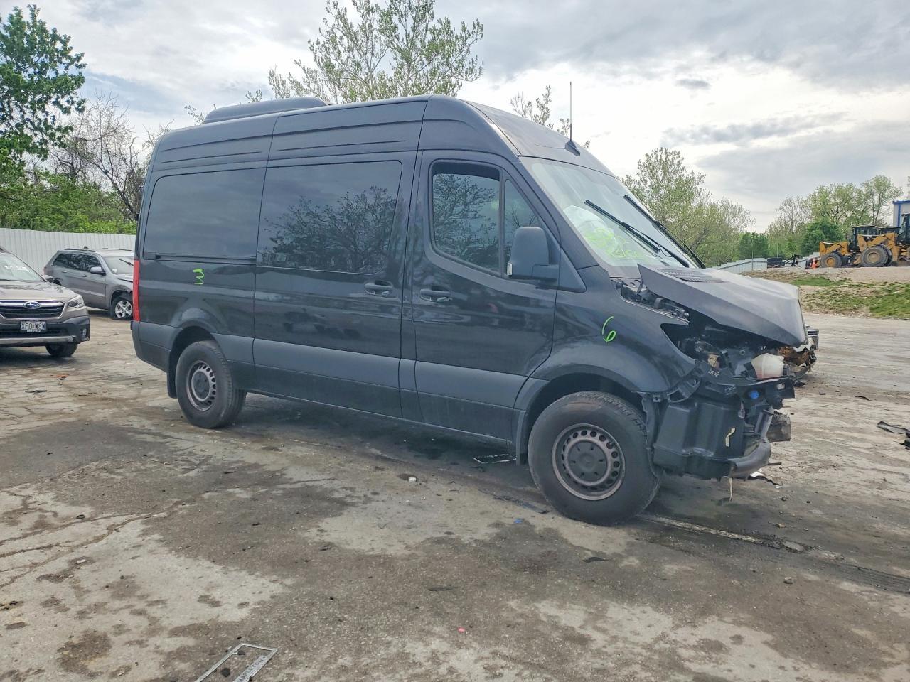 2024 Mercedes Benz Sprinter 2500 - zdjęcie 4