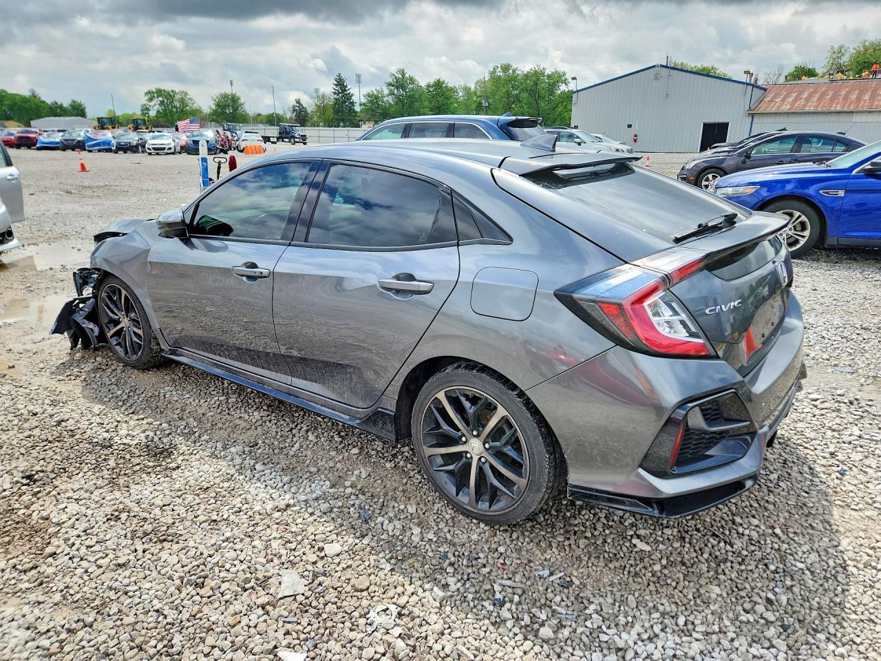 2021 Honda Civic Sport - zdjęcie 2