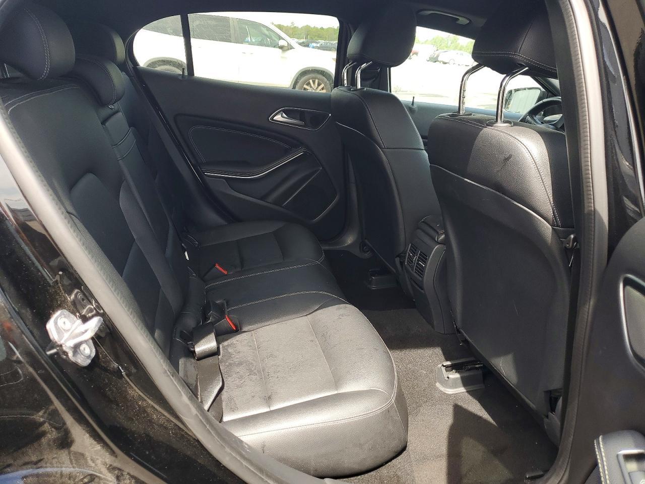 2019 Mercedes-Benz Gla 250 - zdjęcie 10