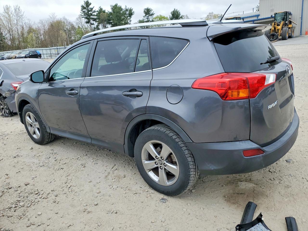 2015 Toyota Rav4 Xle - zdjęcie 2