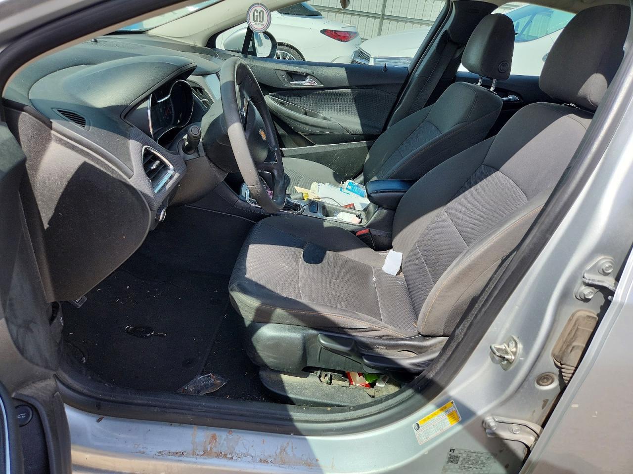 2018 Chevrolet Cruze Ls - zdjęcie 7
