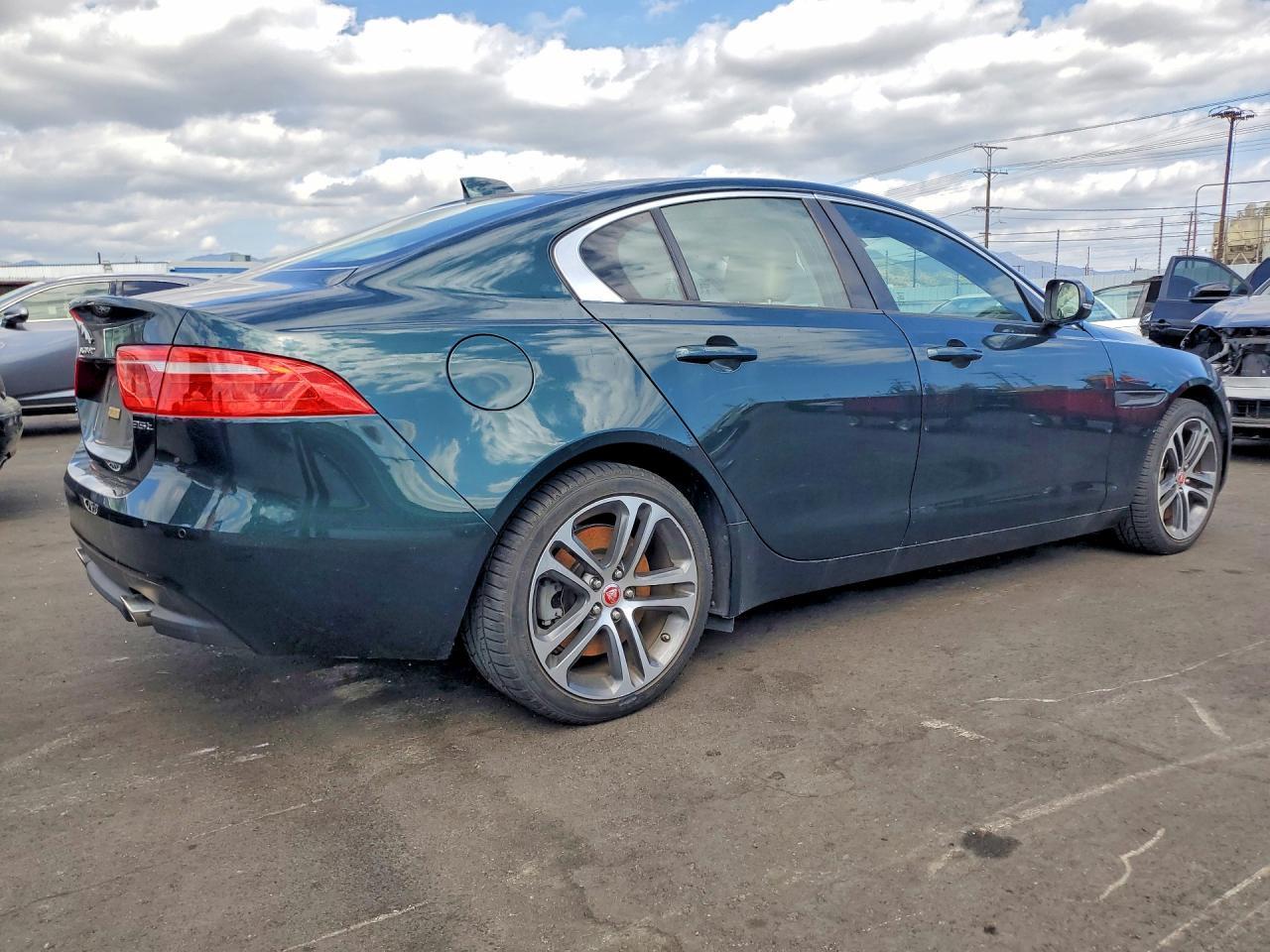 2017 Jaguar F-Pace Premium - zdjęcie 3