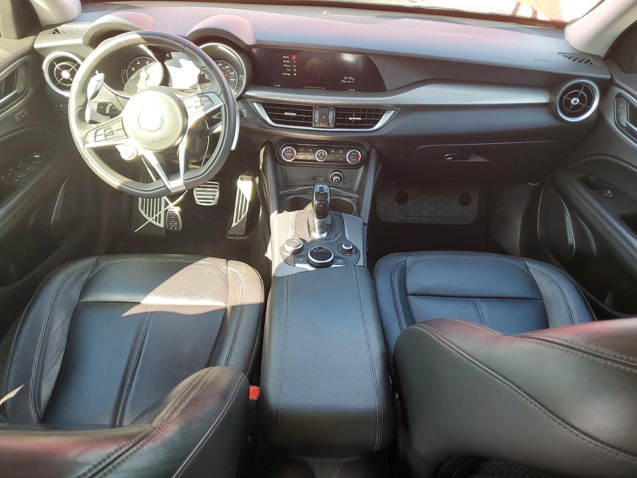 2019 Alfa Romeo Stelvio - zdjęcie 8