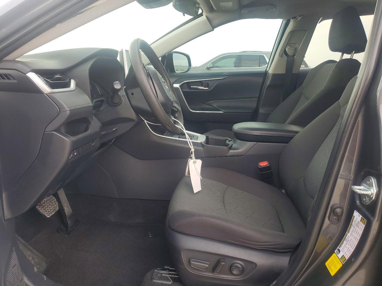 2023 Toyota Rav4 Xle - zdjęcie 7