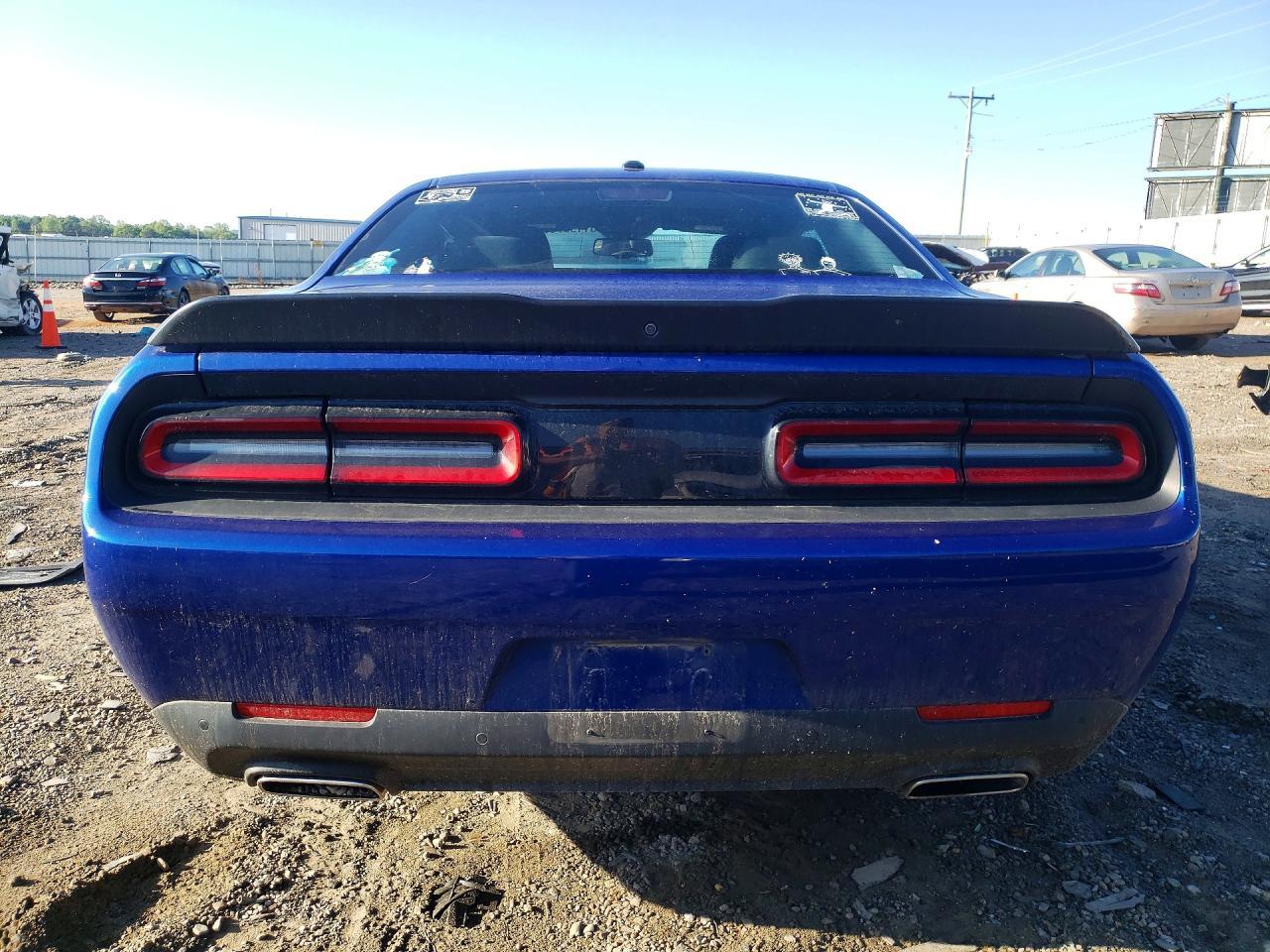 2022 Dodge Challenger - zdjęcie 6