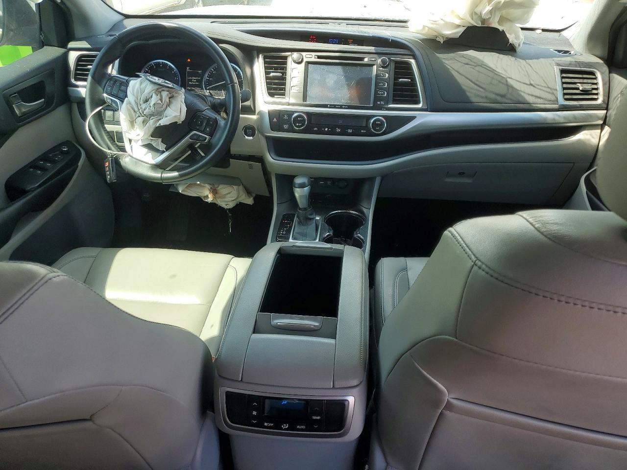 2019 Toyota Highlander Xle - zdjęcie 8