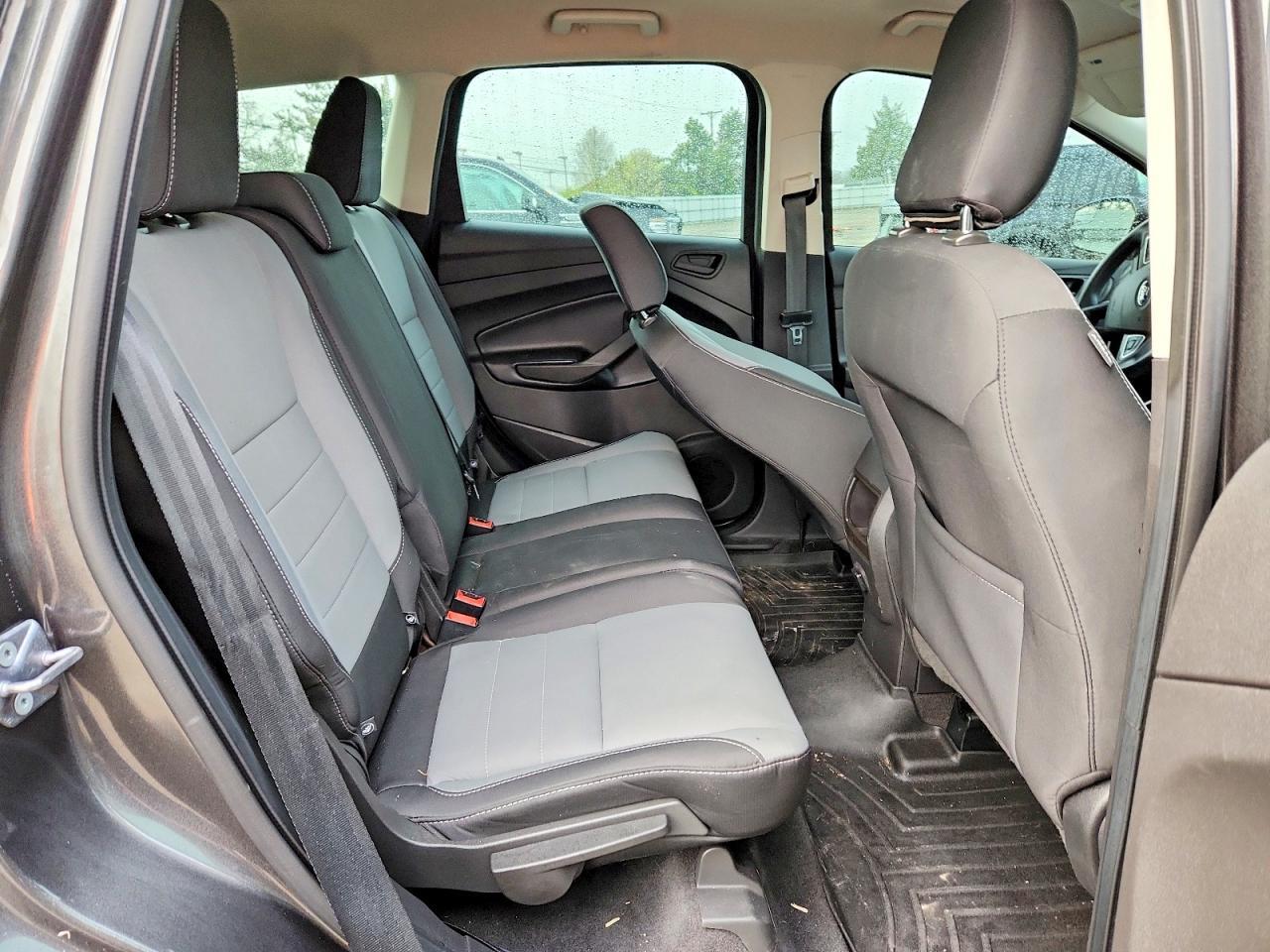 2019 Ford Escape S - zdjęcie 11