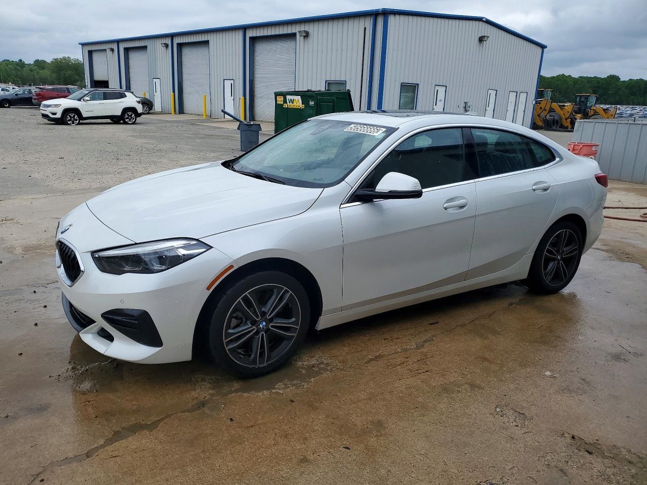 2024 BMW 228I - zdjęcie główne