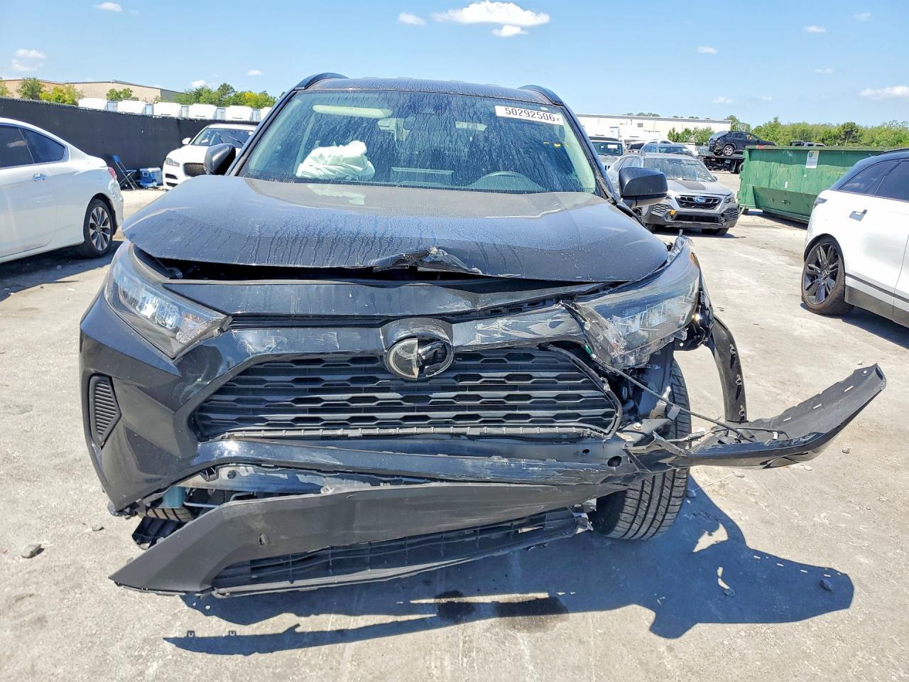 2019 Toyota Rav4 Le - zdjęcie 5