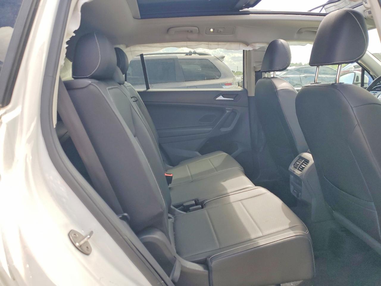 2021 Volkswagen Tiguan Se - zdjęcie 11