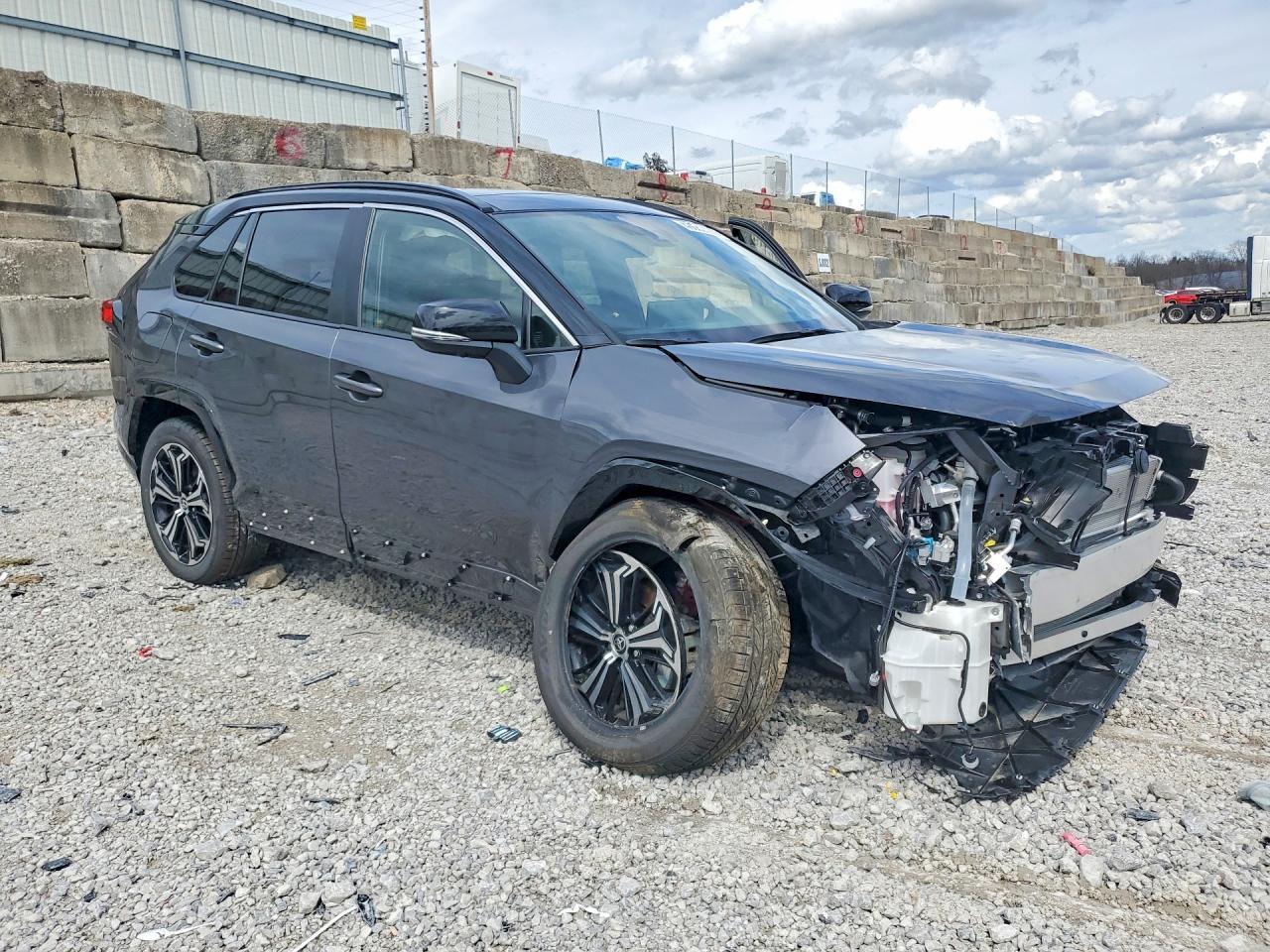 2025 Toyota Rav4 Plug-In Hybrid Xse - zdjęcie 4