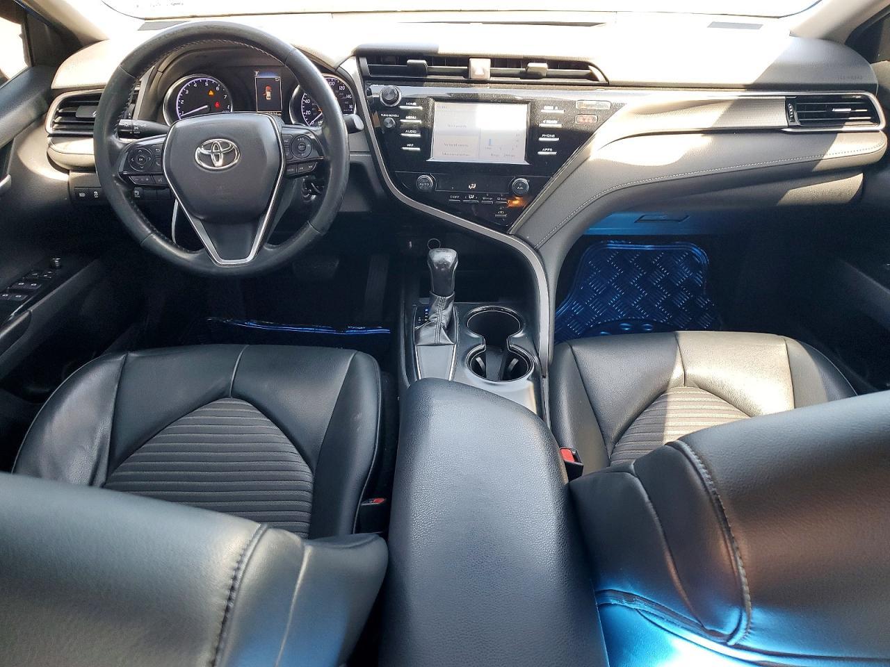 2019 Toyota Camry Se - zdjęcie 8