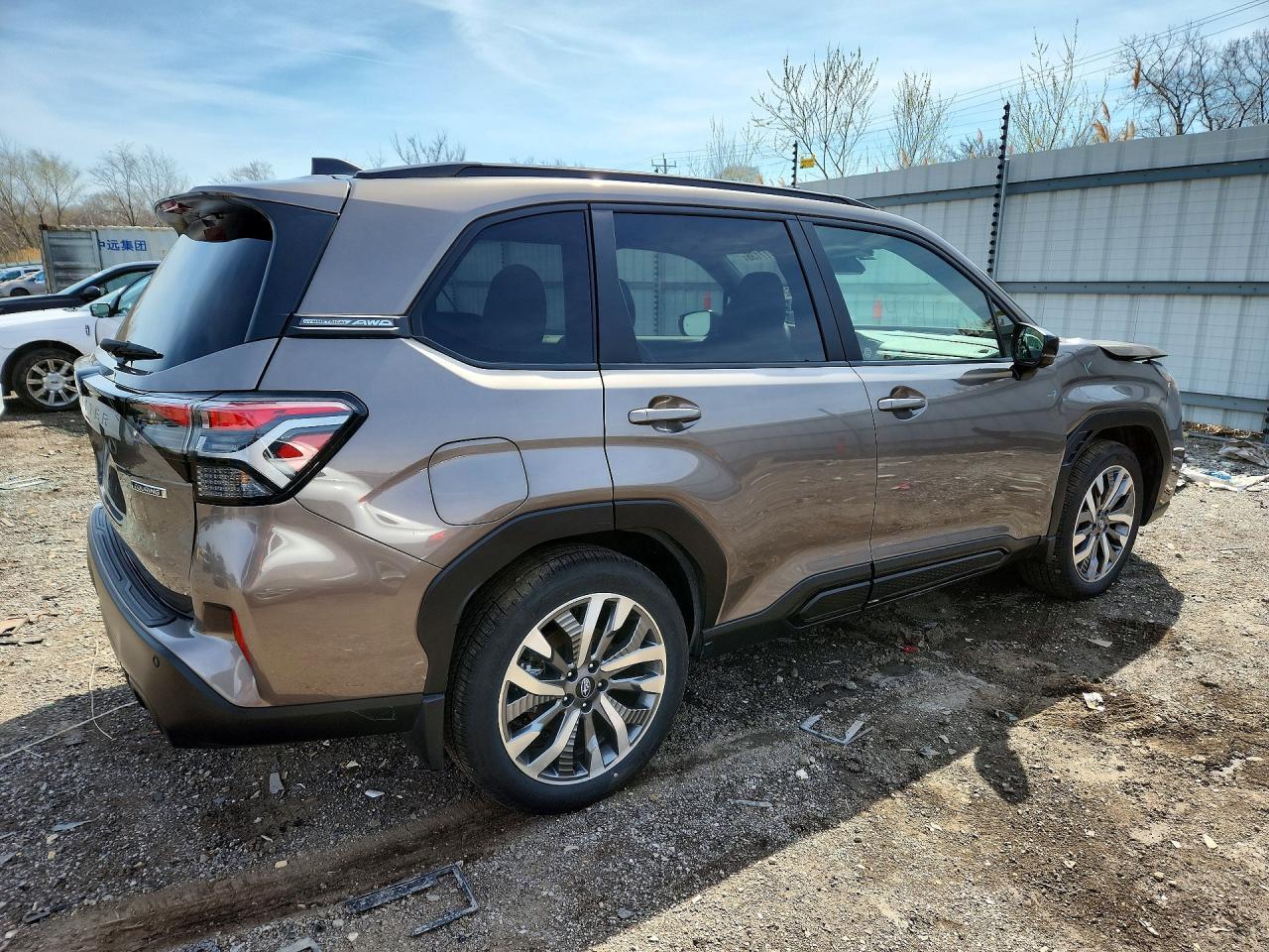 2025 Subaru Forester Touring - zdjęcie 3