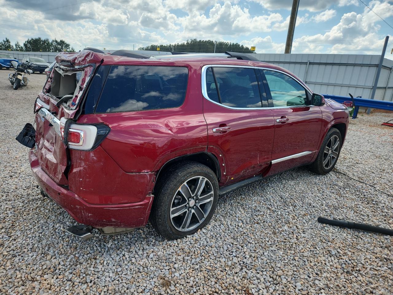 2019 GMC Acadia Denali - zdjęcie 3