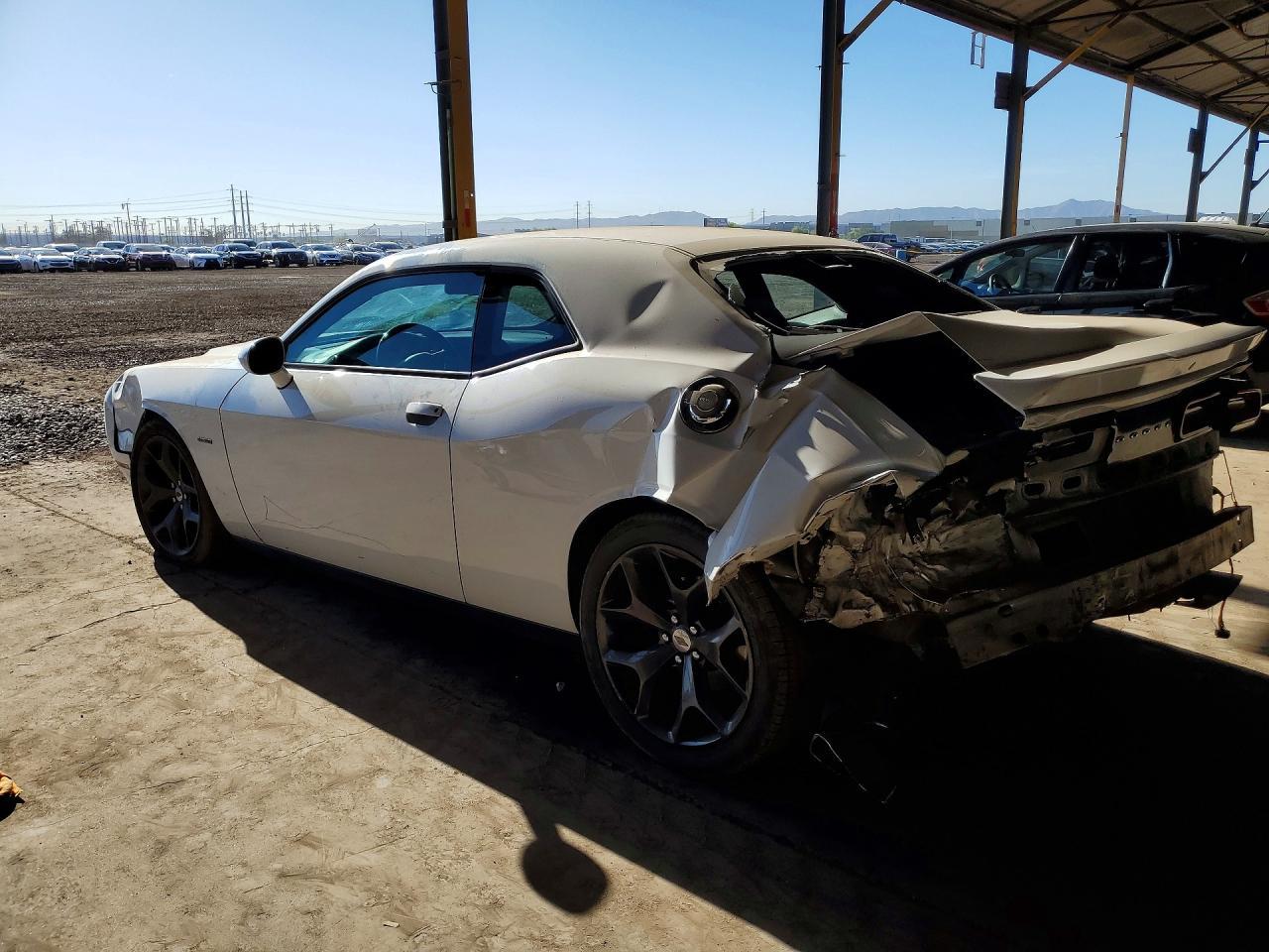 2017 Dodge Challenger R - zdjęcie 2