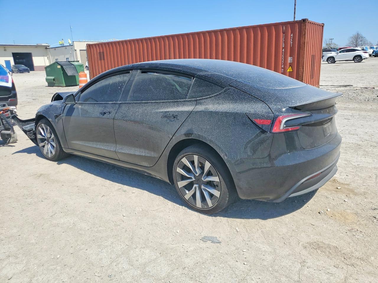 2025 Tesla Model 3 - zdjęcie 2
