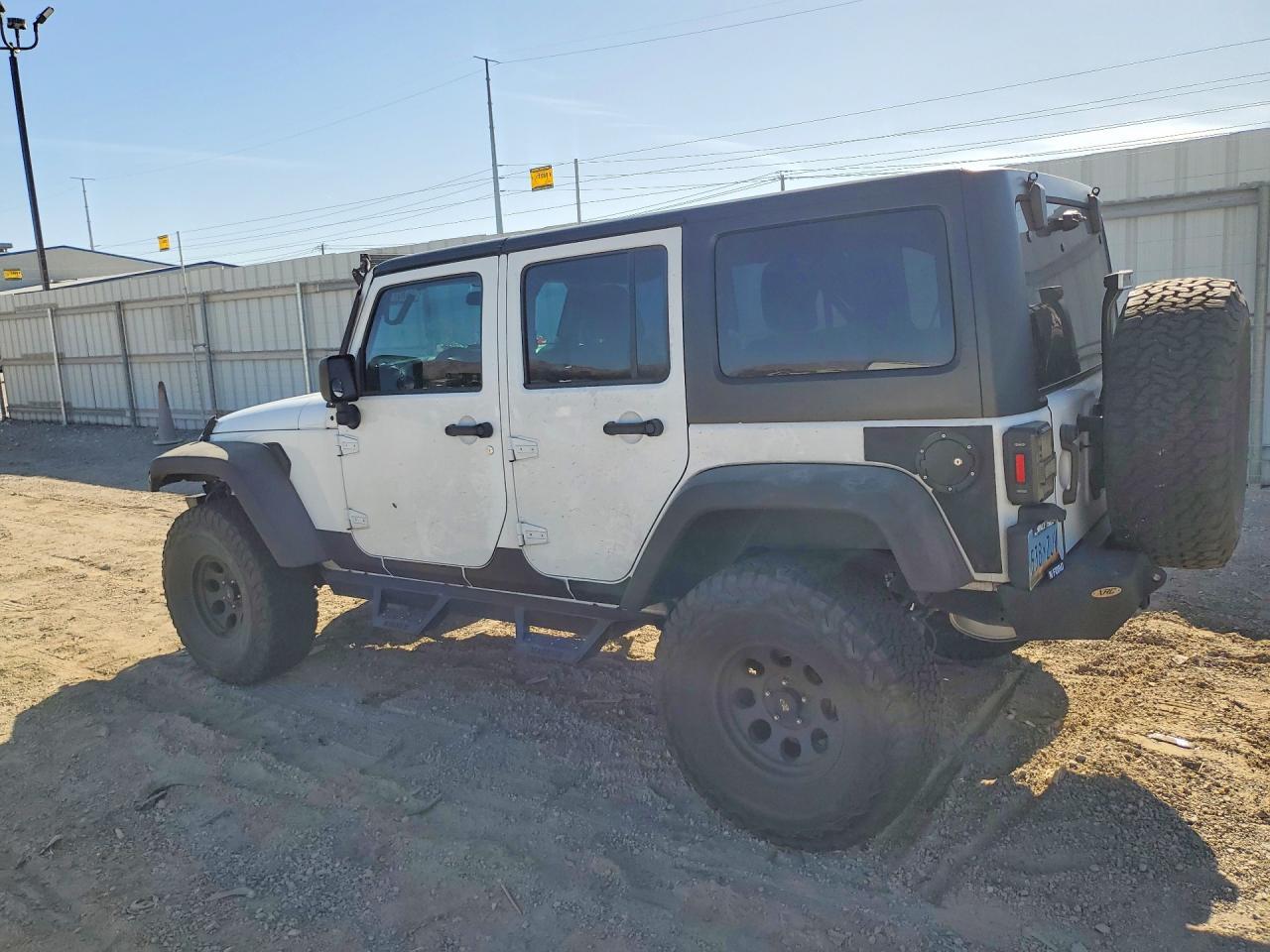 2017 Jeep Wrangler Unlimited Sport - zdjęcie 2