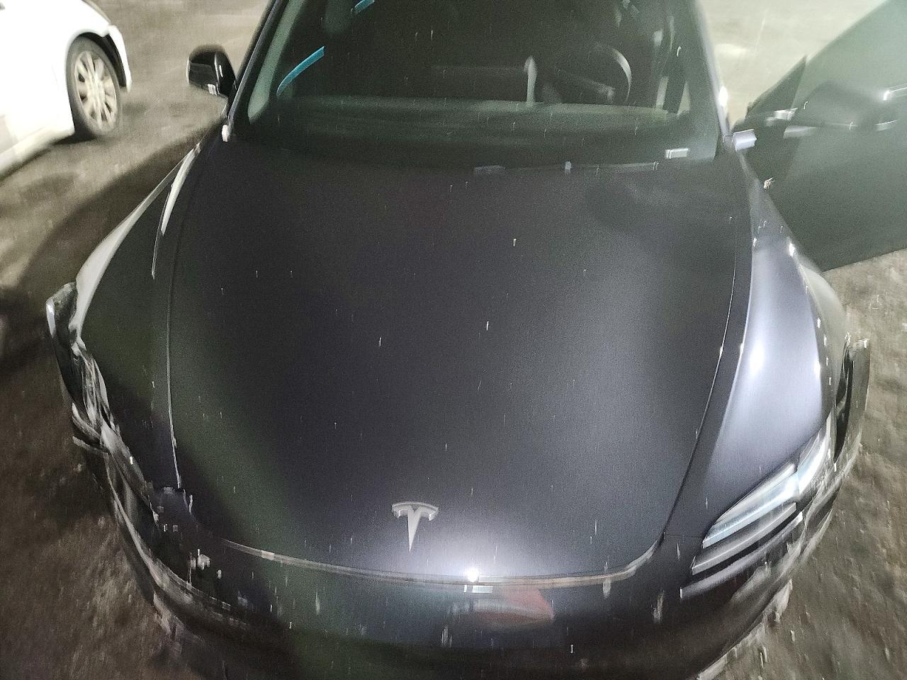 2024 Tesla Model 3 - zdjęcie 12