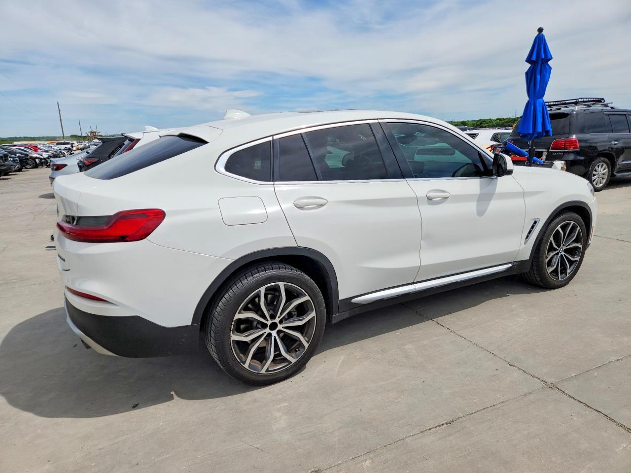 2021 BMW X4 xDrive30I - zdjęcie 3