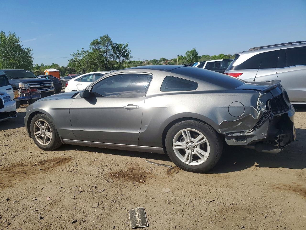 2013 Ford Mustang - zdjęcie 2