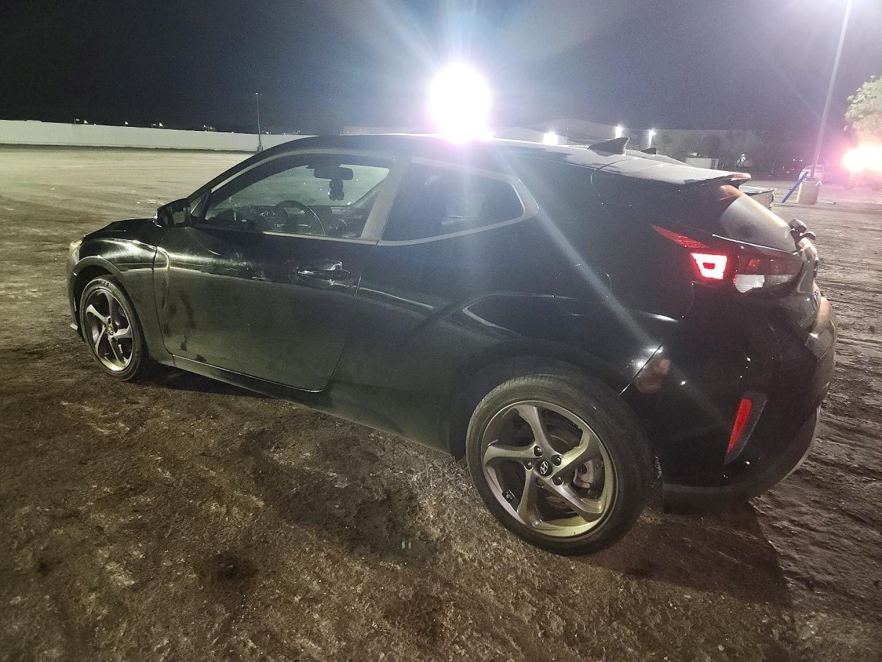 2020 Hyundai Veloster Base - zdjęcie 2