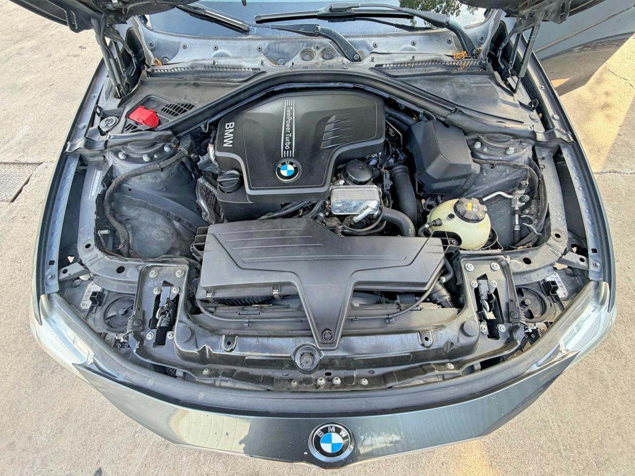2016 BMW 320 Xi - zdjęcie 7
