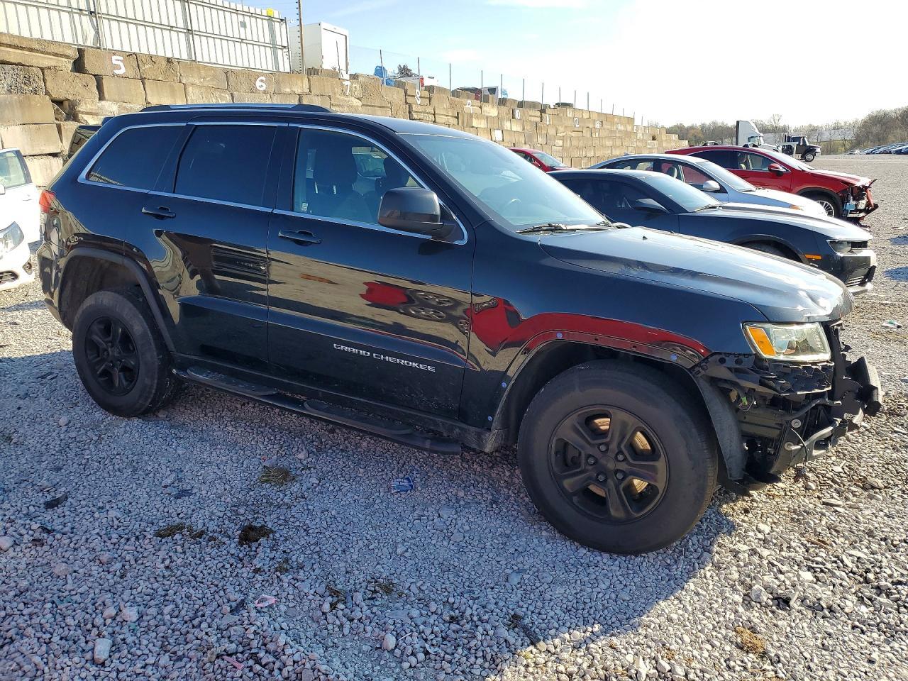 2015 Jeep Grand Cherokee Laredo - zdjęcie 4