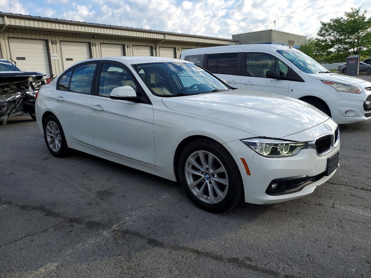 2018 BMW 320 Xi - zdjęcie 4