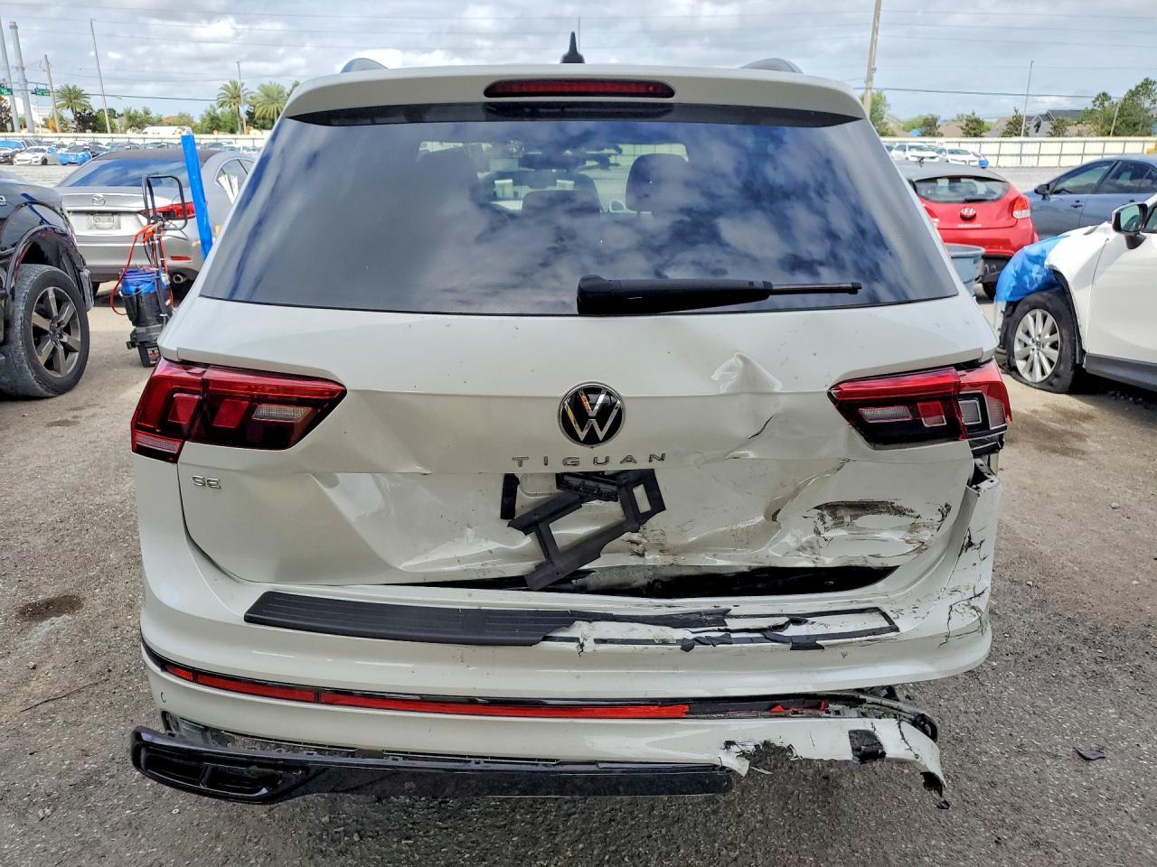 2023 Volkswagen Tiguan Se R-Line Black - zdjęcie 6