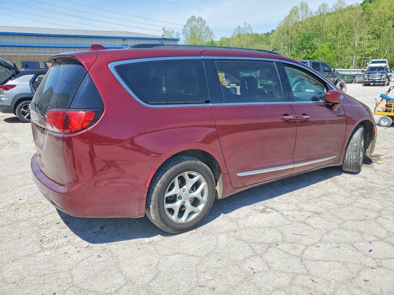 2017 Chrysler Pacifica Touring L - zdjęcie 3
