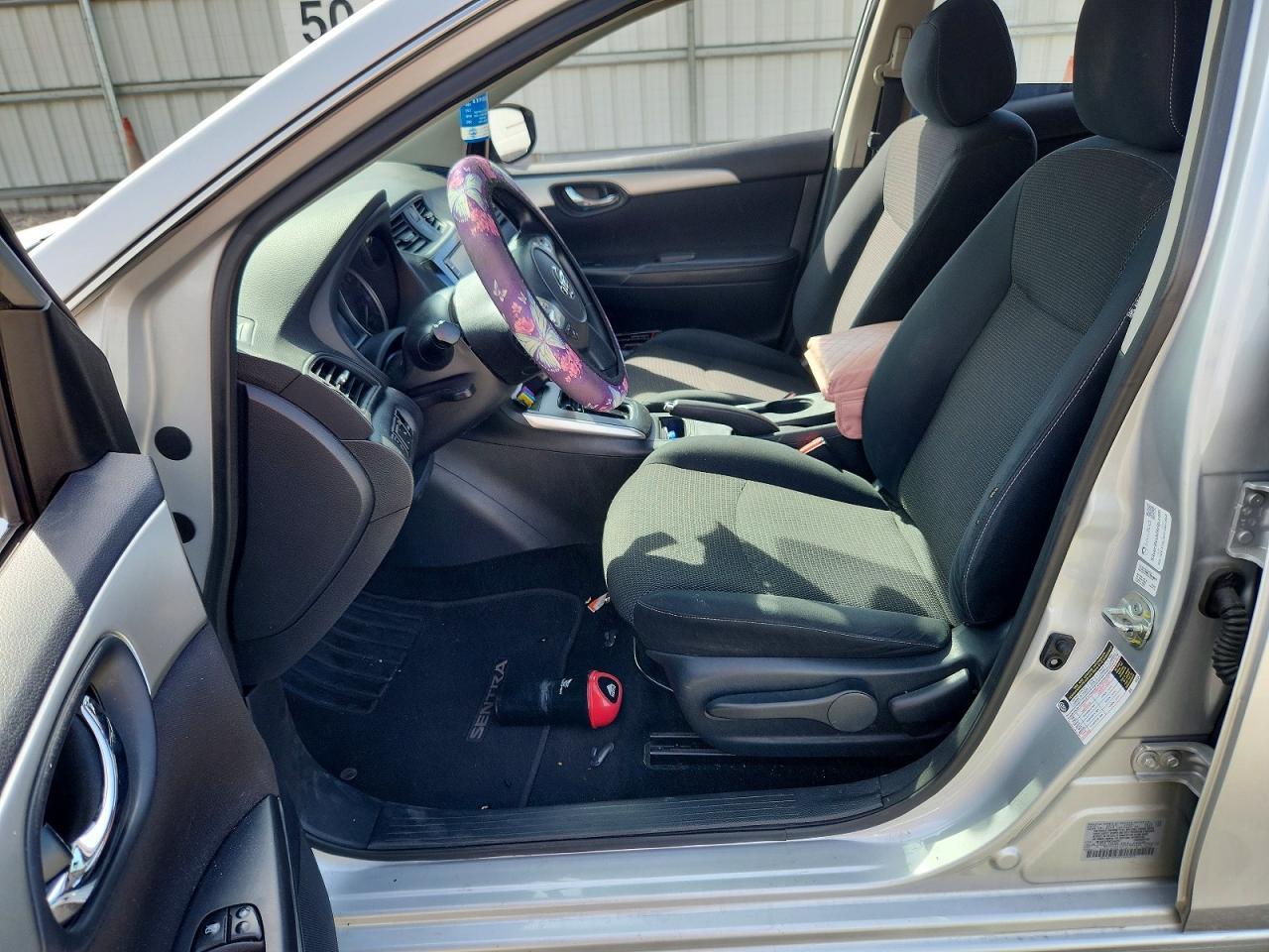 2019 Nissan Sentra S - zdjęcie 7