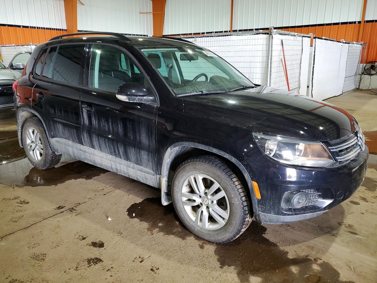 2014 Volkswagen Tiguan S - zdjęcie 4