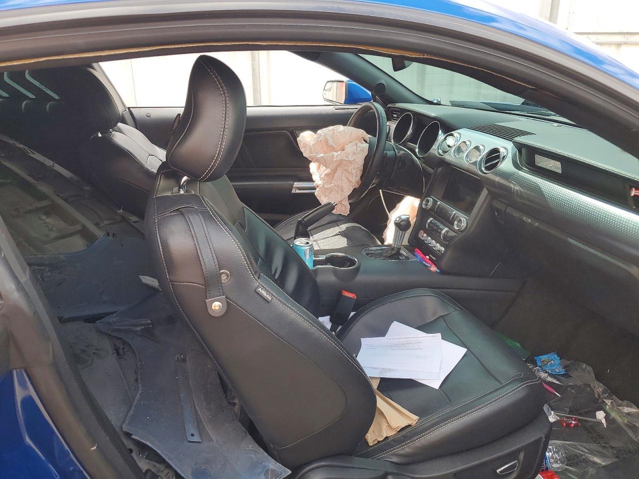 2017 Ford Mustang - zdjęcie 11