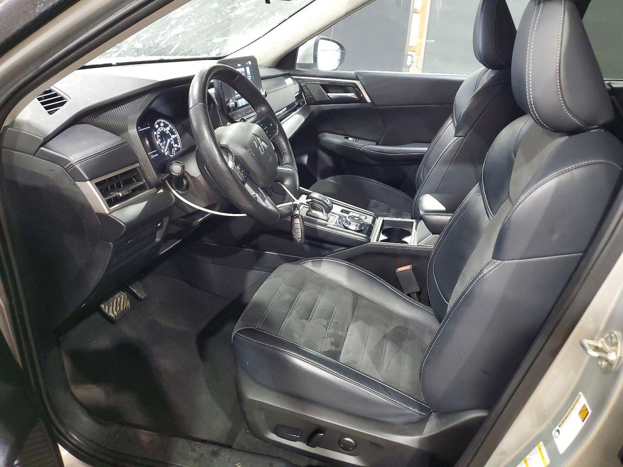 2024 Mitsubishi Outlander Se - zdjęcie 7