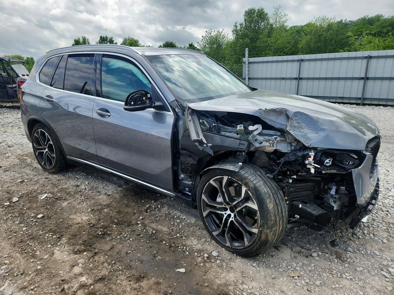 2024 BMW X5 xDrive40I - zdjęcie 4