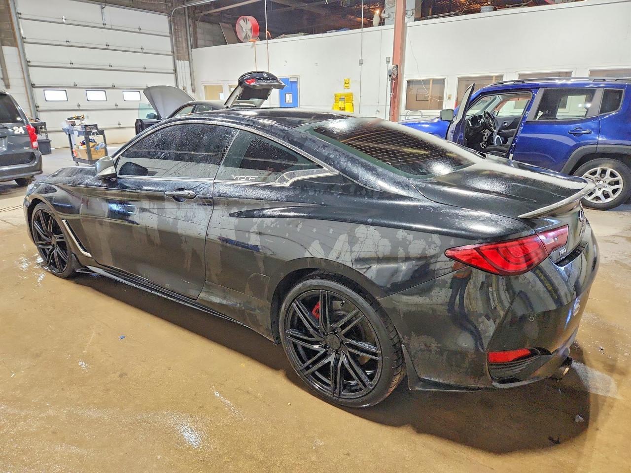 2018 Infiniti Q60 Red Sport 400 - zdjęcie 2