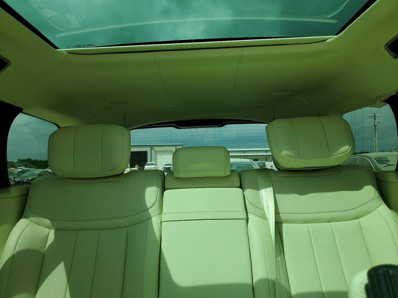 2025 Land Rover Range Rover Autobiography - zdjęcie 10