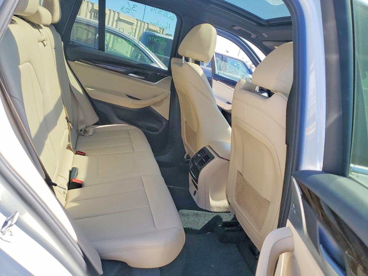 2019 BMW X3 xDrive30I - zdjęcie 11