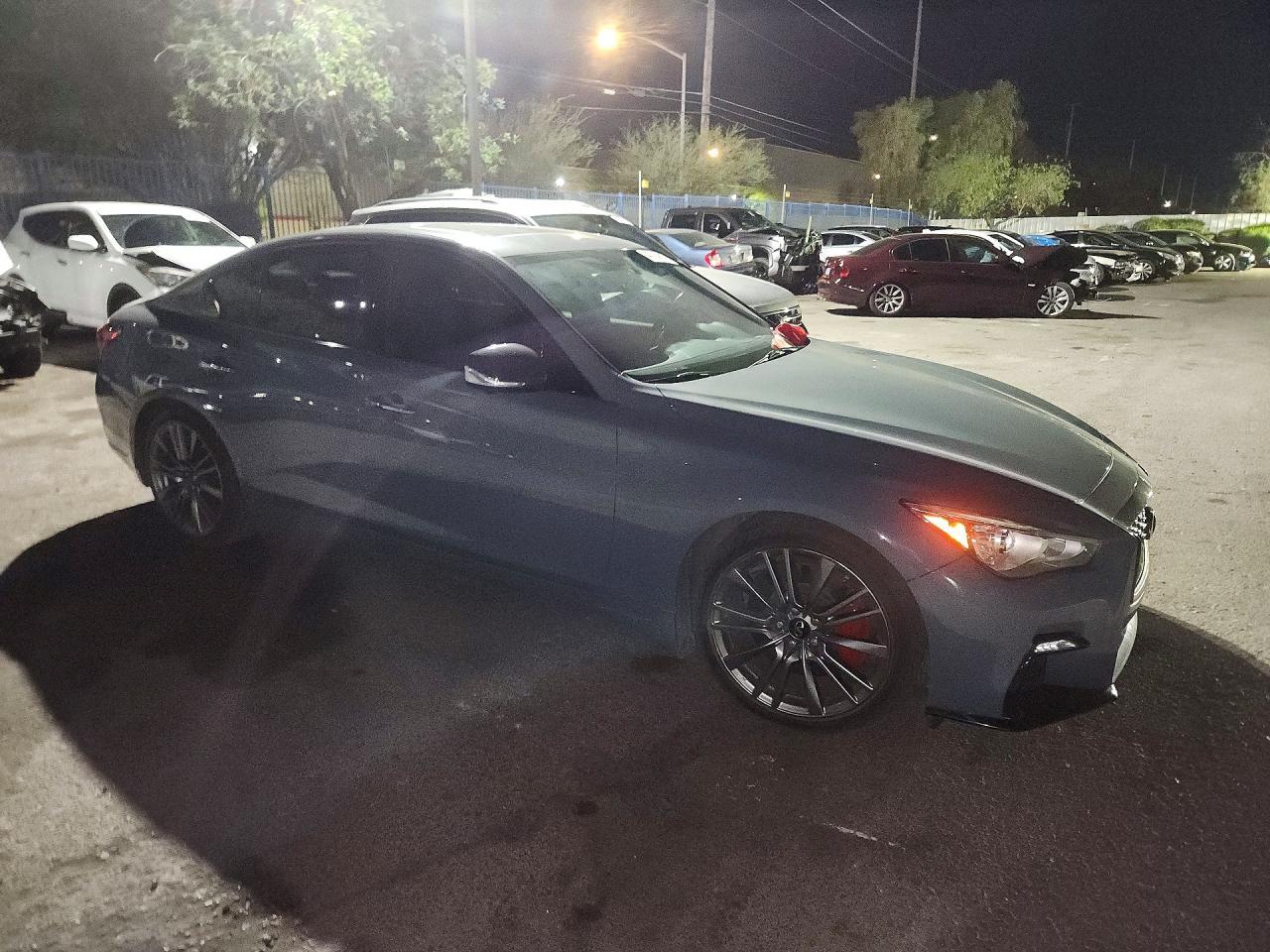 2021 Infiniti Q50 Red Sport 400 - zdjęcie 4