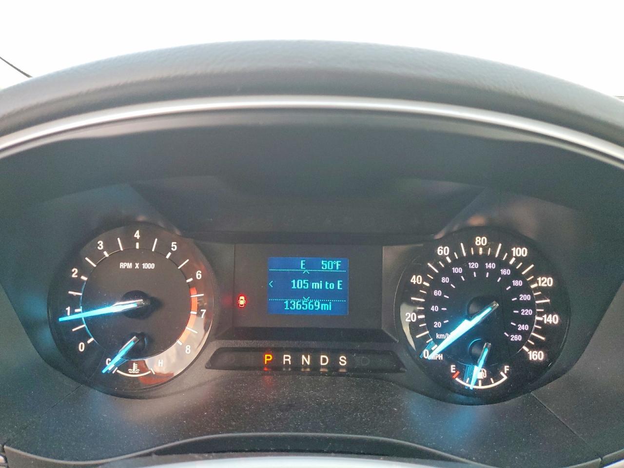 2014 Ford Fusion S - zdjęcie 9