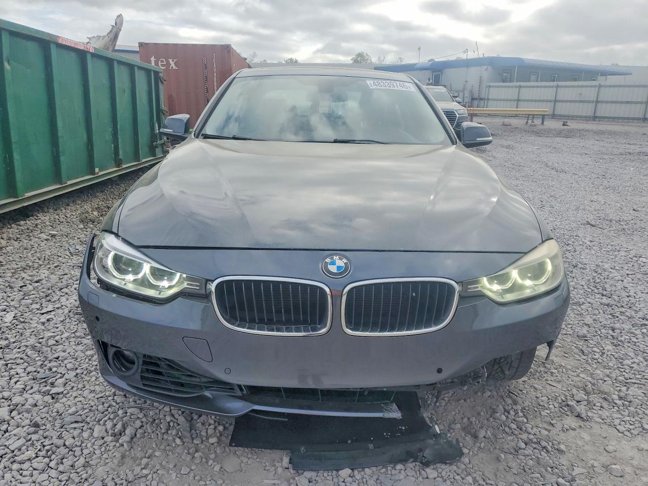 2015 BMW 335 Xi - zdjęcie 5