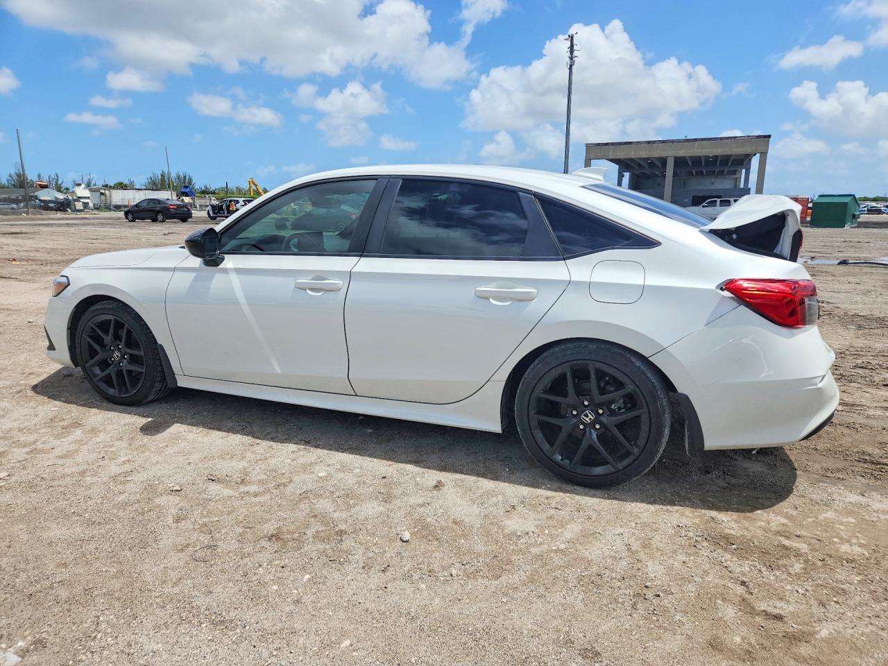 2022 Honda Civic Sport - zdjęcie 2
