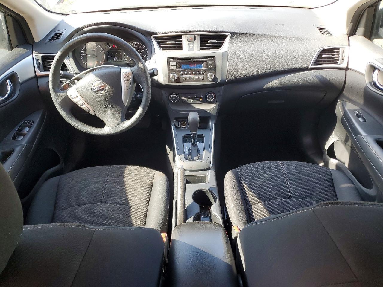 2017 Nissan Sentra S - zdjęcie 8