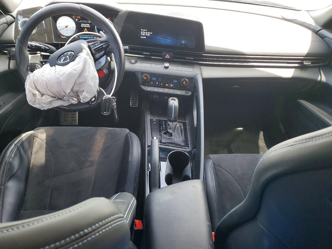 2023 Hyundai Elantra N Base - zdjęcie 8