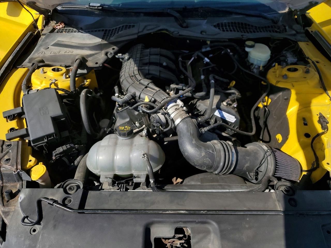 2016 Ford Mustang - zdjęcie 11